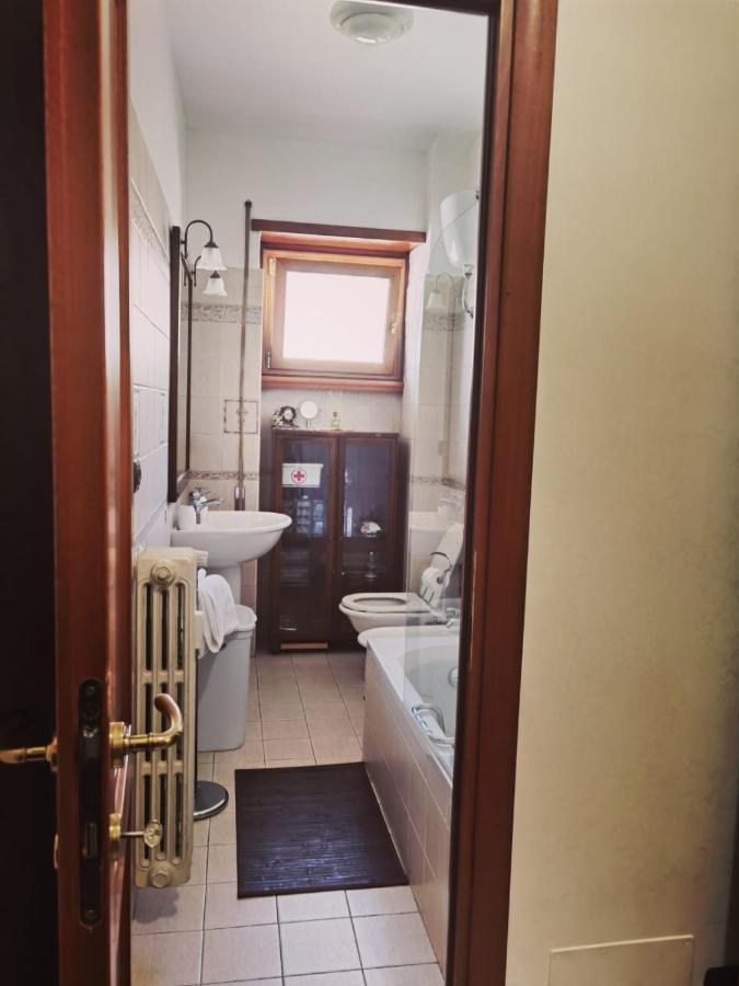 Appartamento Per Turisti E Famiglie Roma Ngoại thất bức ảnh