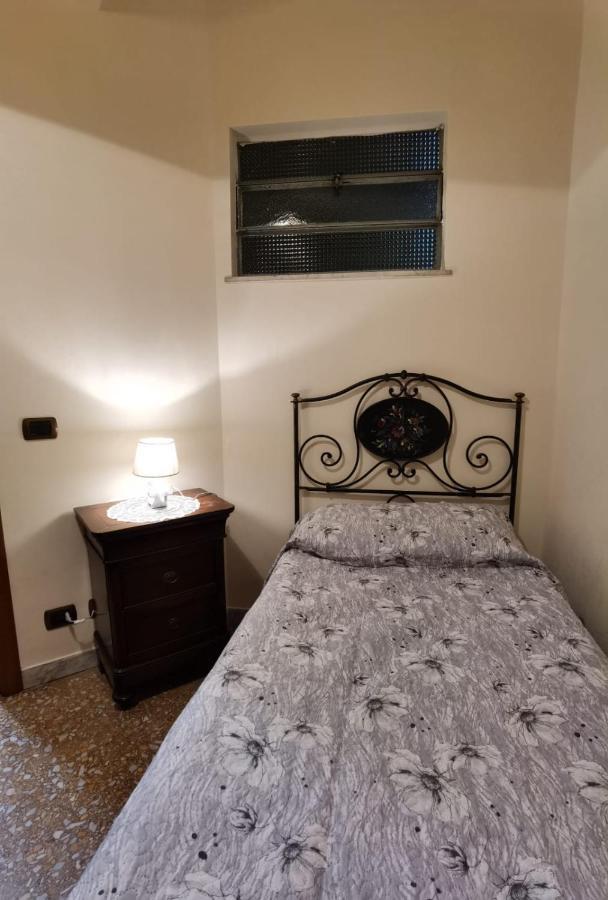 Appartamento Per Turisti E Famiglie Roma Ngoại thất bức ảnh